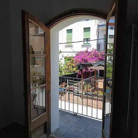 Apartamento De Diseno Cerca De Tren, Playa Y Bcn 마스노우 외부 사진